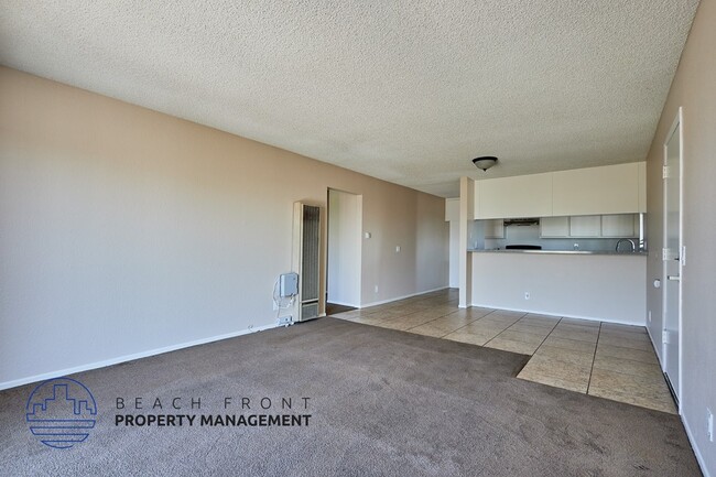 Photo - 1636 E 6th St