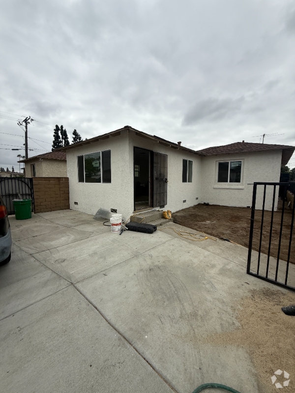 Building Photo - 10920 Lillian Ln Rental