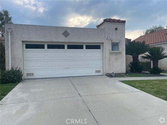 Building Photo - 878 Verona Ave Rental