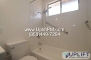 Photo - 7643 Woodbine Way