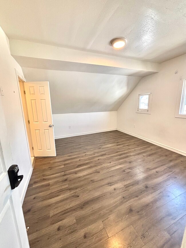 Building Photo - 4059 Brighton Ave Rental