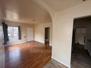 Photo - 4523 51st St