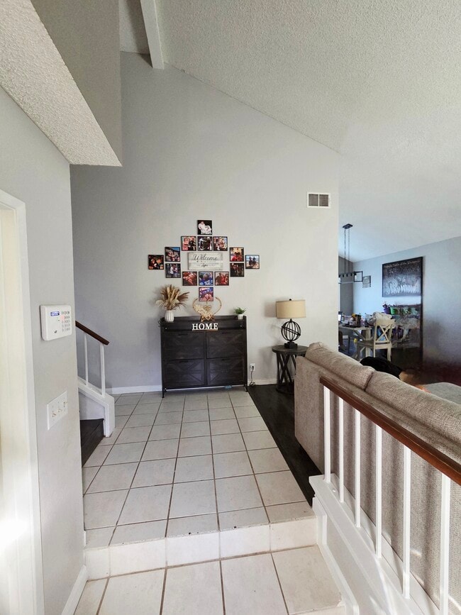 Photo - 22 Ridge Crest Cir