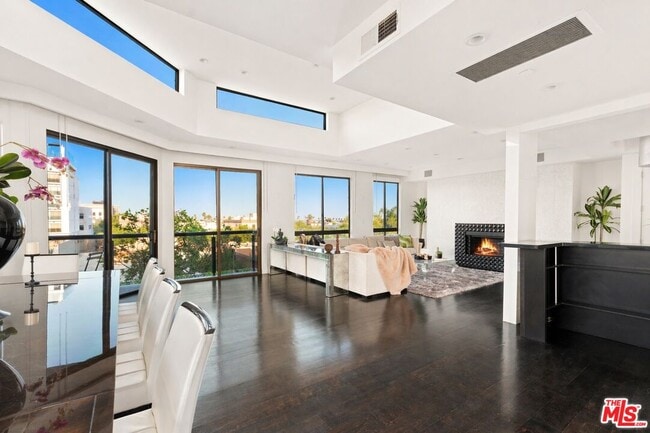 Photo - 121 Canon Dr Unit PH 401