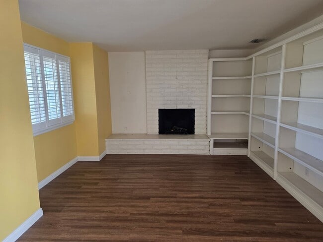 Photo - 55+ Hueneme Bay Community in Port Hueneme - 2+2 w/ garage $2700