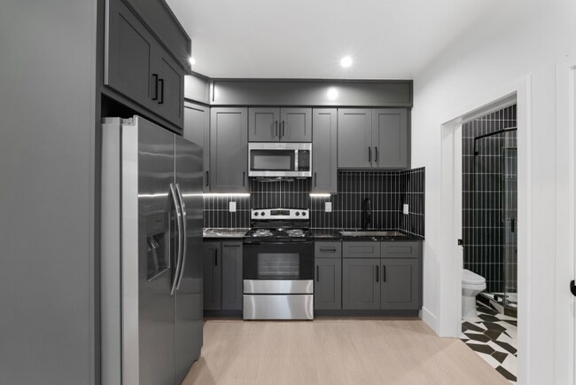 Photo - 5852 Colfax Ave Unit 5852