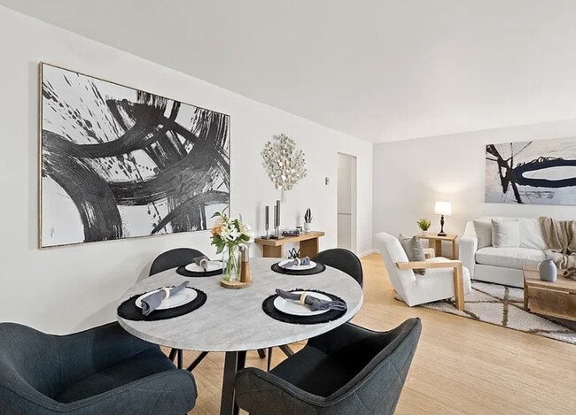 Building Photo - 4750 Noyes St Unit North Pacific Beach Condo 1B|1B