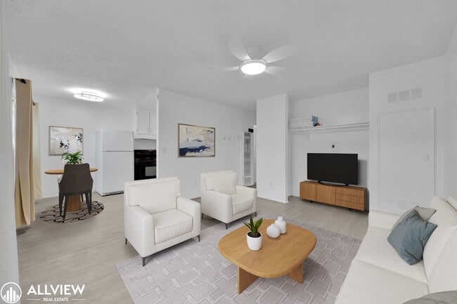 Building Photo - 9200 Harness St Unit 2