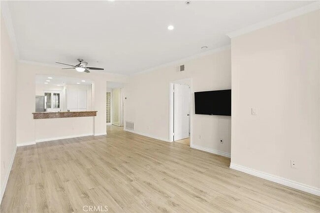 Building Photo - 2243 Martin