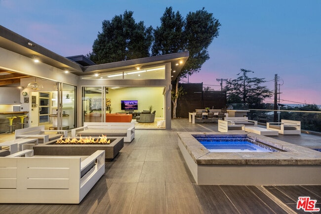 Photo - 7275 Mulholland Dr