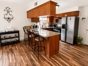 Photo - 580 Portsmouth Dr