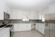 3BR, 2.5BA - 1,500 SF - Old Agoura Apartments