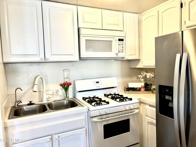 Photo - 38710 10th St E