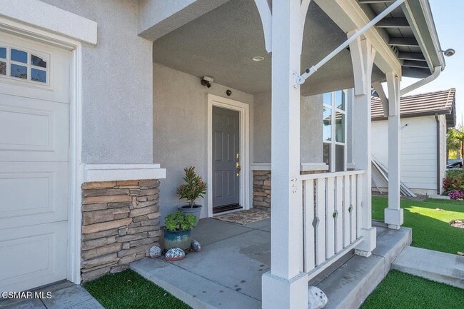 Photo - 728 Navito Way