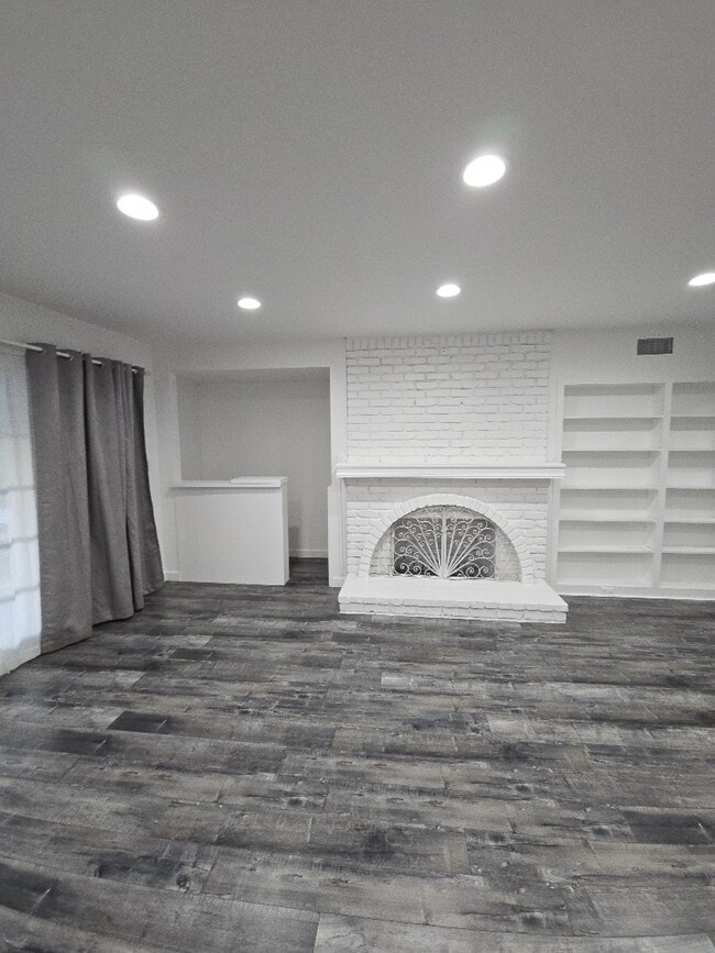 Photo - 9011 Etiwanda Ave