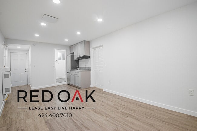 Building Photo - 3945.5 Lowell Ave