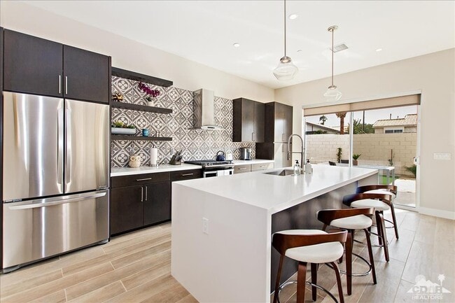 Photo - 53720 Avenida Madero