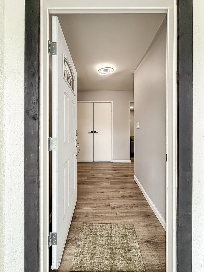 Photo - 717 Watson Ave