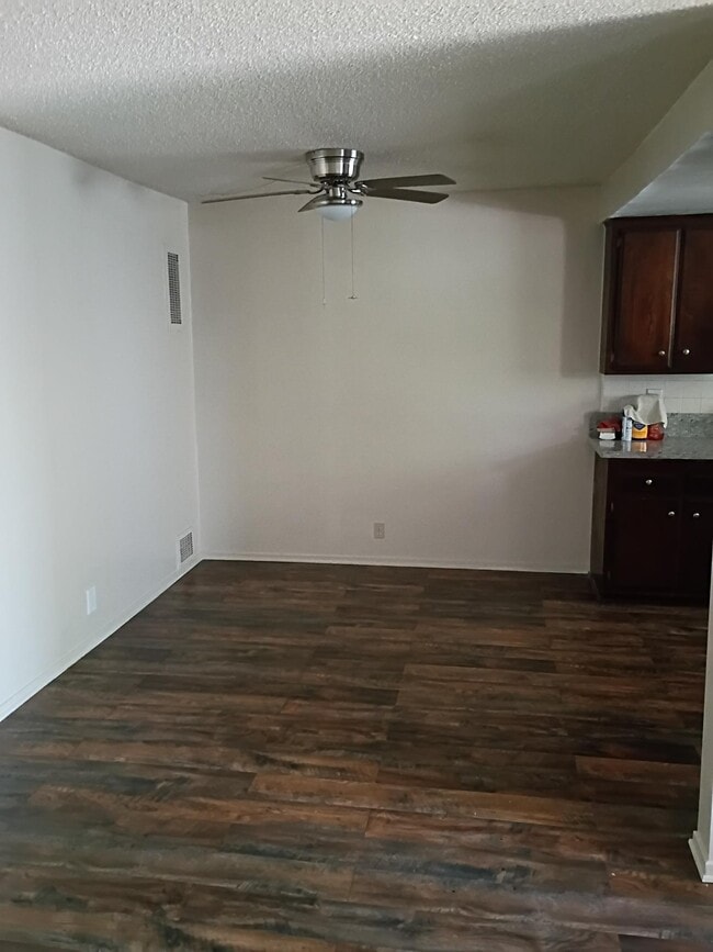 Photo - 131 W 64th Pl Unit 3