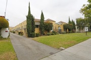 cal112 - cal112 Apartments