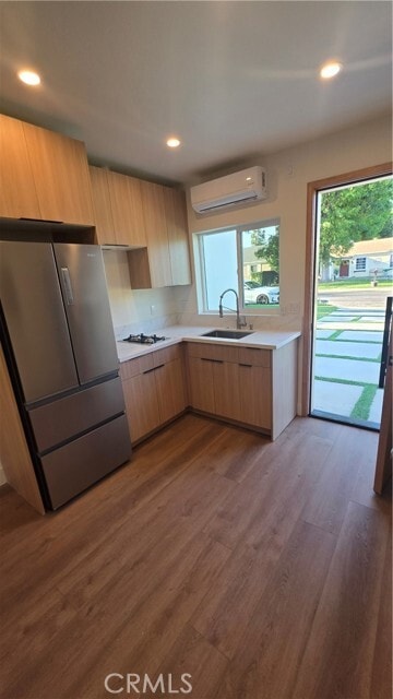 Photo - 22732 Mariano St