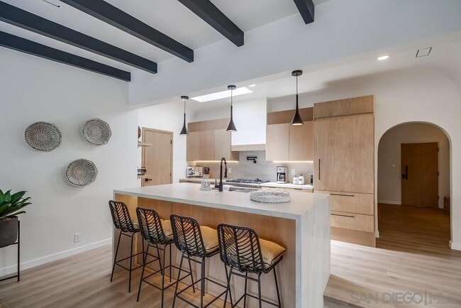 Photo - 1855 Reed Ave