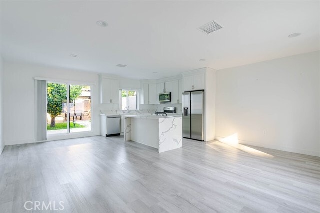 Photo - 11453 Calvert St