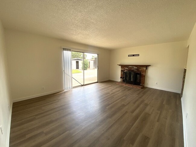 Photo - 3 bedroom + Bonus room Orcutt !!!