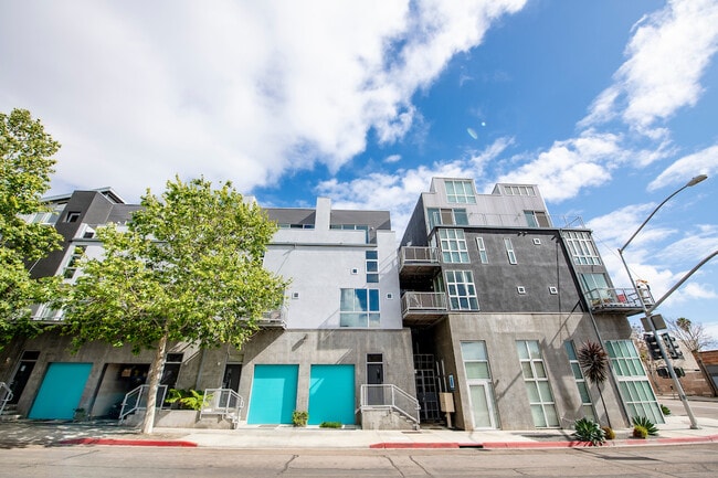 Photo - 969 Sigsbee St