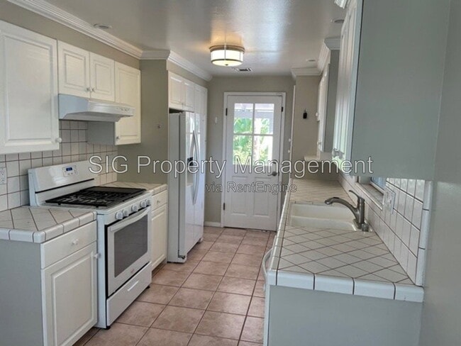 Photo - 1412 N Fairview St
