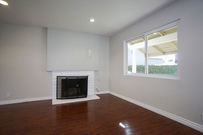 Photo - 12024 Alberta Dr