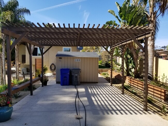 Photo - Spacious Studio in the Heart of Oceanside-Utilities Included