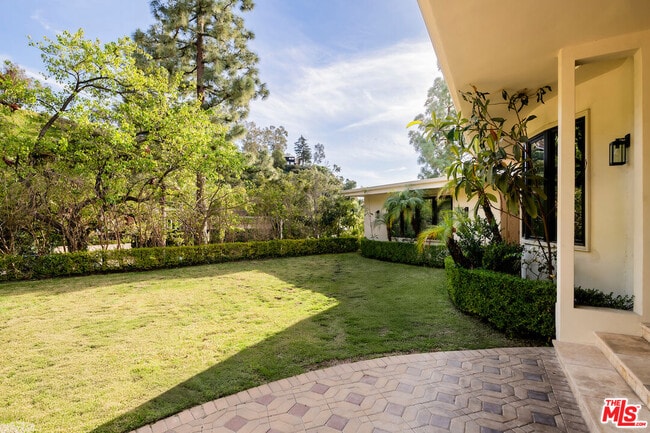 Photo - 1845 Loma Vista Dr