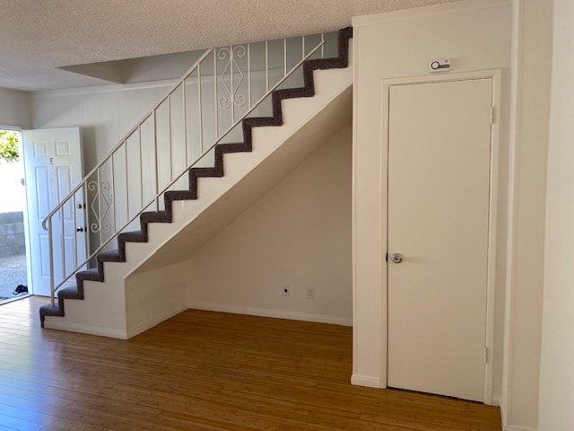 1/2 bath - 1511 Yale St Unit E