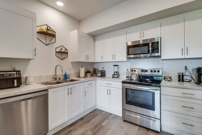 Photo - Ridgeway Apartments