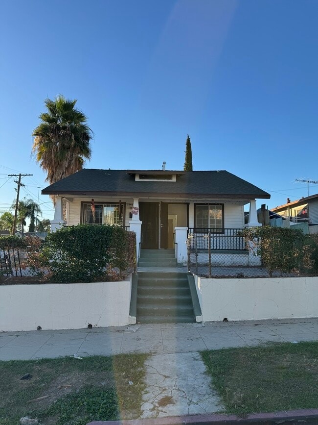 Building Photo - 1003 Clement St