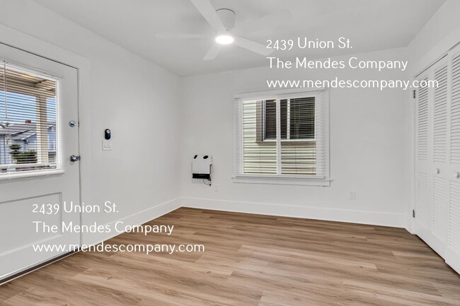 Photo - 2439 Union St