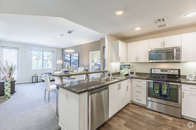 2Br, 2BA - 1,112SF - Torrey Gardens Apartments