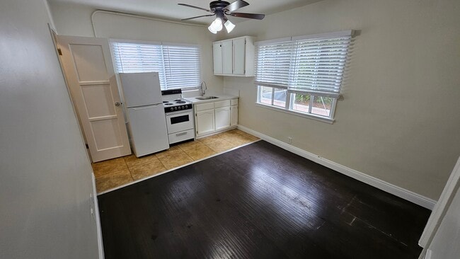 Photo - 527 Alexandria Ave Unit 8