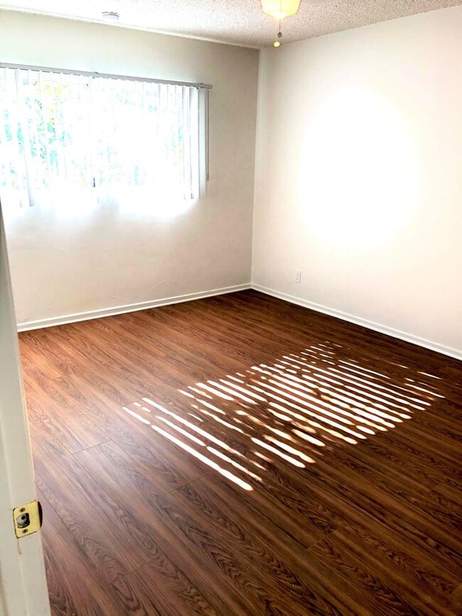 Photo - Large, spacious and bright 1bd/1ba central to everything! Unit #15