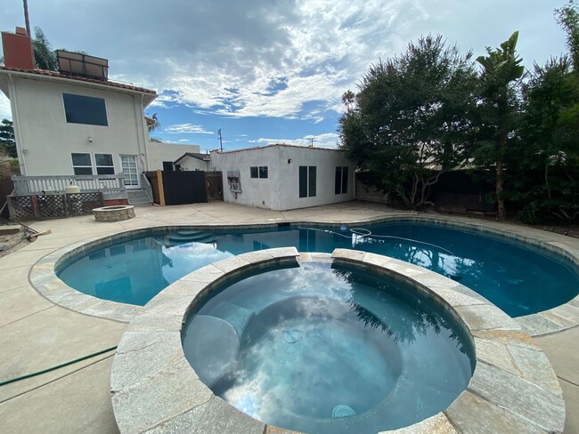 Renovated! AMAZING Pool+Spa! - Renovated! AMAZING Pool+Spa!