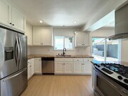 Photo - 2630 S Longwood Ave Apartment Unit 2628