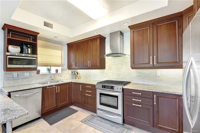 Photo - 11323 Huston St