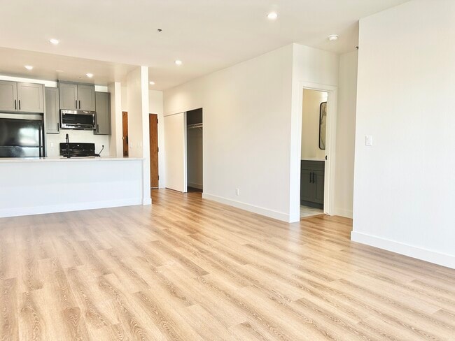 Photo - 1541 Ocean Ave Unit 309