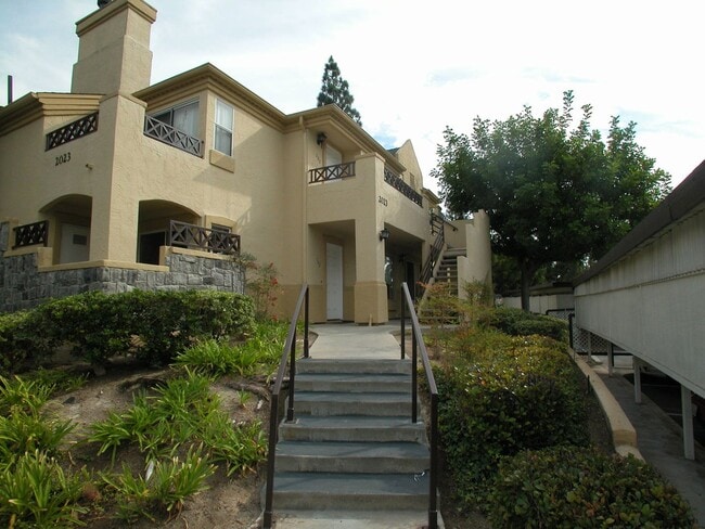 2 Bedroom, 2 Bath Condo in Eastlake Shores - 2 Bedroom, 2 Bath Condo in Eastlake Shores Unit 203