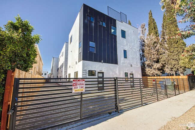Building Photo - 6421 Troost Ave Unit 6421.5 Rental