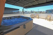 Photo - Upgraded 2 BD/ 2 BA on Newport Beach Penin... House
