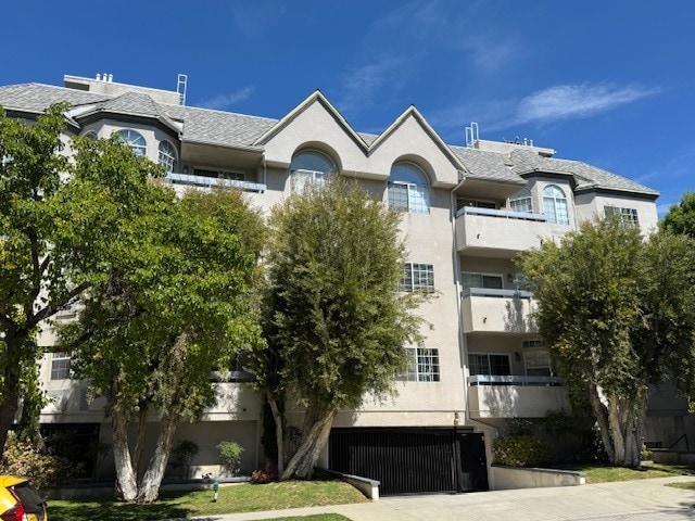 Building Photo - 14415 Benefit St Unit 102