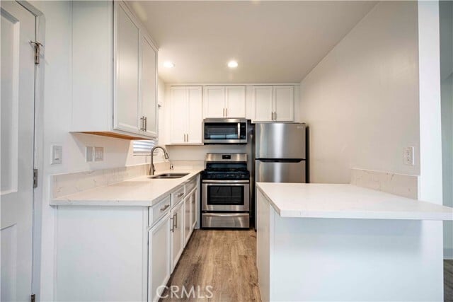 Photo - 122 El Porto St