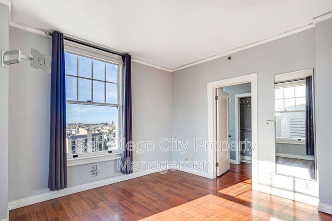 Photo - 702 Ash St Unit 1000